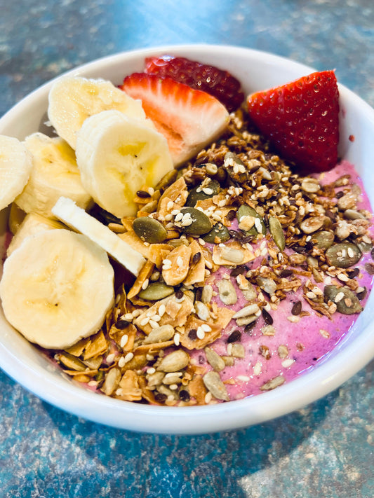 Dragon Fruit Bowl - Rich in Fibre, Polyphenols & Other Gut Nourishing Ingredients